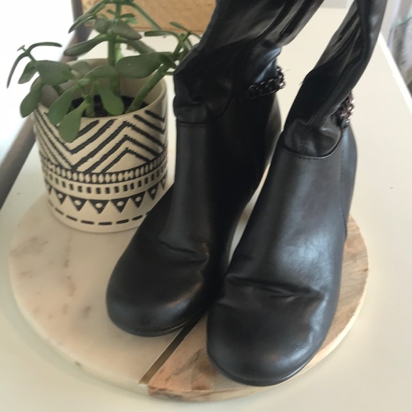 Aerosoles tall boots - Picture 3 of 7